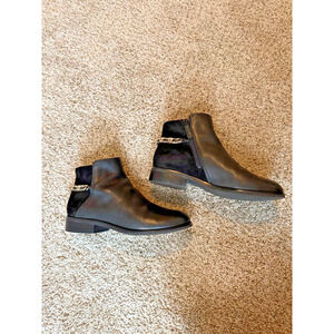 Cole Haan Womens Boots Idina Ankle Boots Gold Chain Black Leather Bootie Size 9B